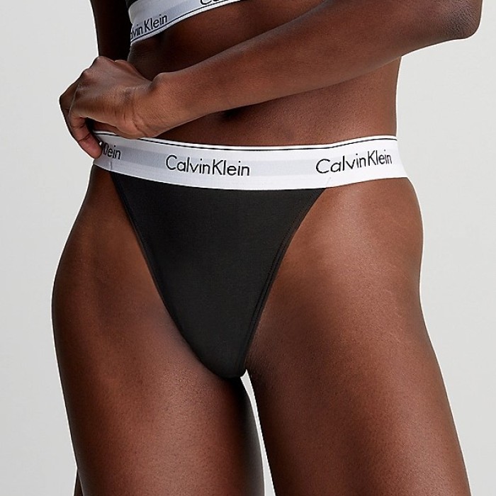 Calvin Klein γυναικείο κυλοτάκι string μαύρο με κορδόνι στο πίσω μέρος QF7013E-UB1