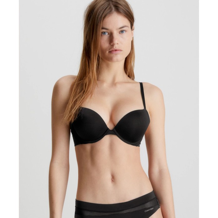 Calvin Klein σουτιέν push-up σε μαύρο χρώμα QF7578E UB1.80%nylon,20%elastane.