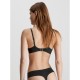 Calvin Klein σουτιέν push-up σε μαύρο χρώμα QF7578E UB1.80%nylon,20%elastane.