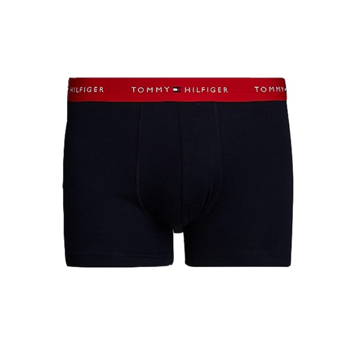 Tommy Hilfiger ανδρικά βαμβακερά boxers 3pack σε σκ. μπλε χρώμα με διαφορετικό χρώμα στο λάστιχο, άνετη γραμμή 95%cotton 5%elastane UM0UM02763 05K